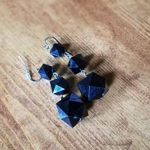 Black geometric drop earrings